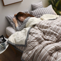Thick Coral Fleece Throw Blanket — image 2