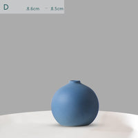 Modern Handmade Porcelain Decorative Vase — image 2
