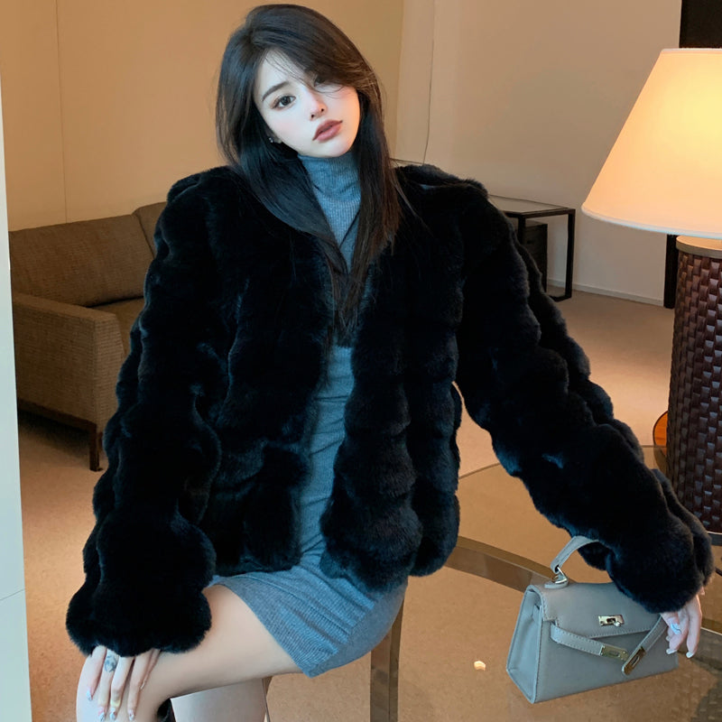 Short Mink Velvet Faux Fur Coat — image 2