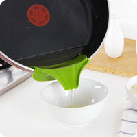 Silicone Clip-On Pouring Funnel — image 3