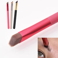 Angled Eyebrow and Hairline Brush — image 5